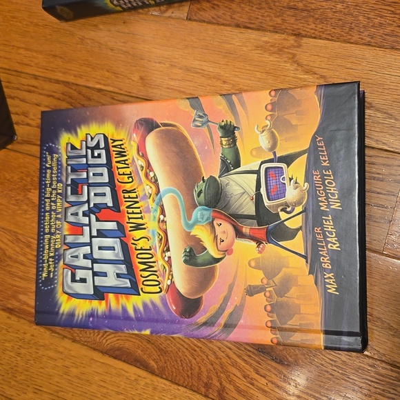 Galactic Hot Dogs Box Set - Picture 2 of 11